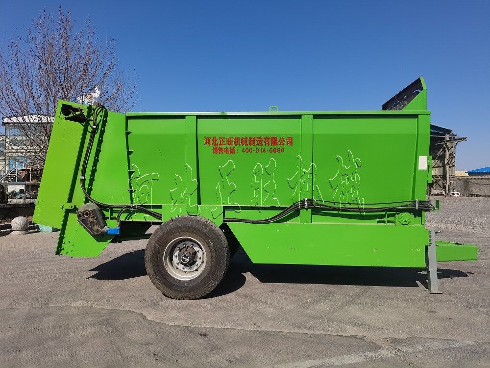 12方撒肥車
