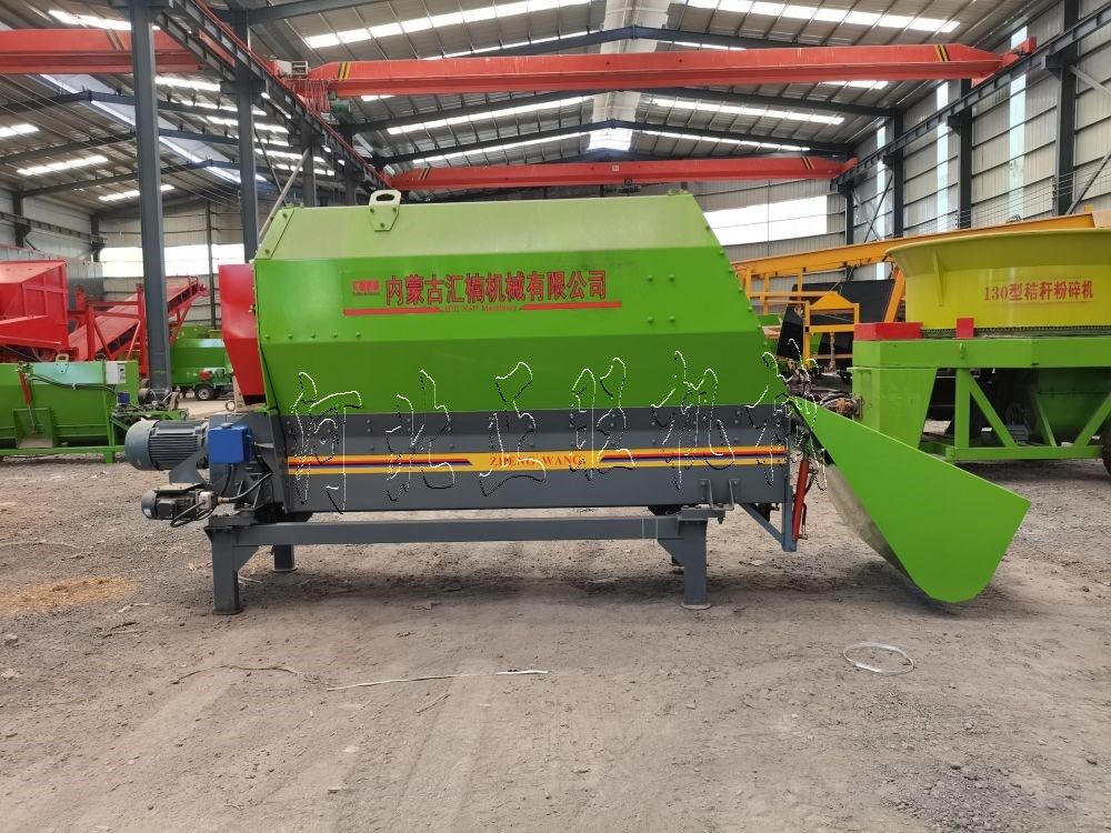 5方模塊化自動(dòng)給料飼料攪拌機(jī)